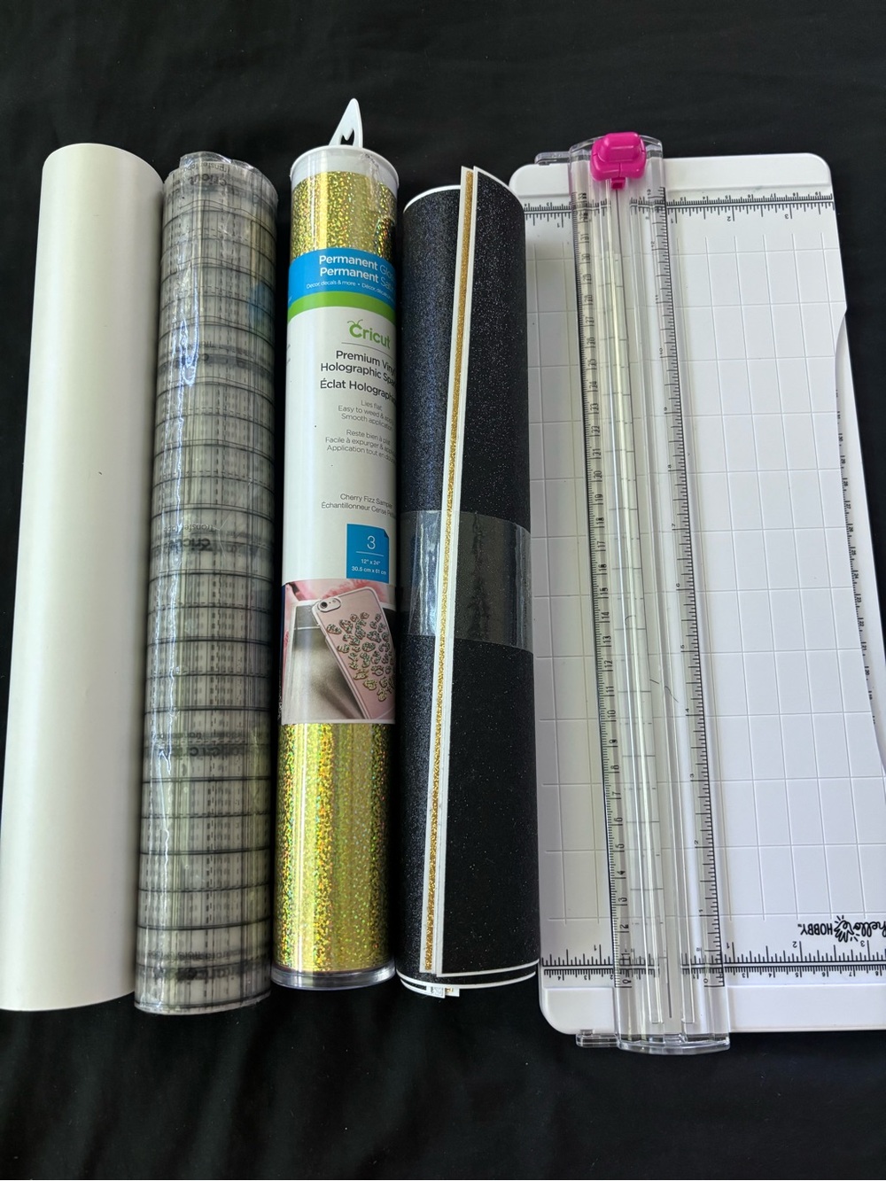 Cricut Holographic Gold Vinyl Roll